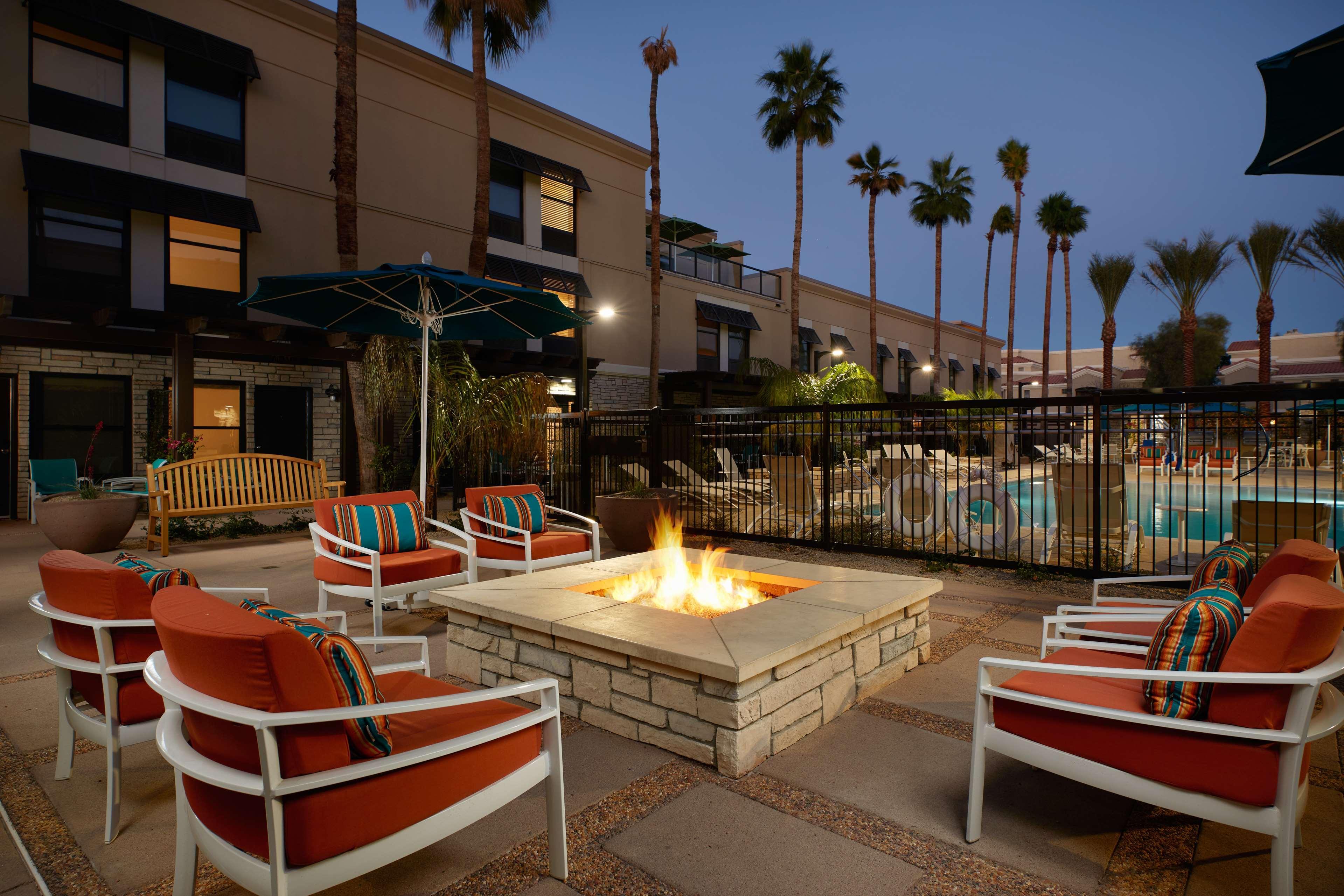 Hampton Inn & Suites Scottsdale On Shea Blvd Екстериор снимка